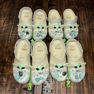 CROCS Mandalorian Baby Yoda NWT